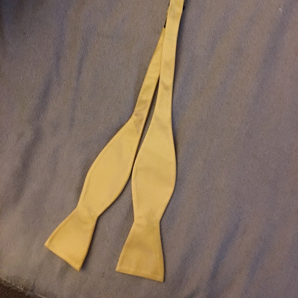 Countess Mara Bow Tie